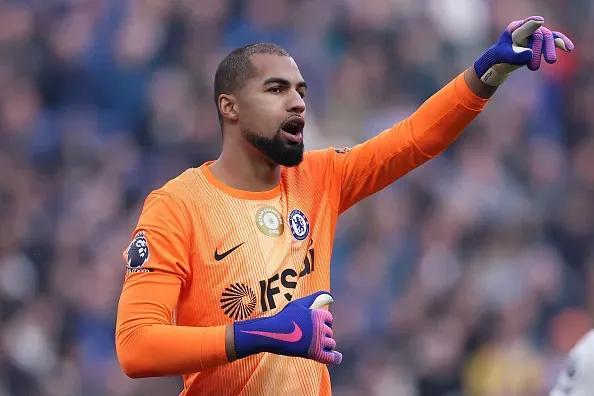 切尔西花这么多钱，仍没能补齐门将和中后卫&令人费解03月29日讯 日前，英超名宿