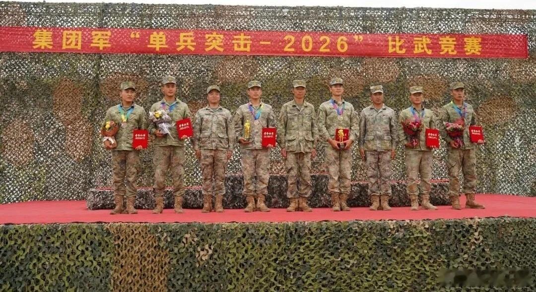 铸剑中原早安军营原原说早晚安 荣誉属于过去，练兵永不止步。 在实战化淬炼中磨砺过