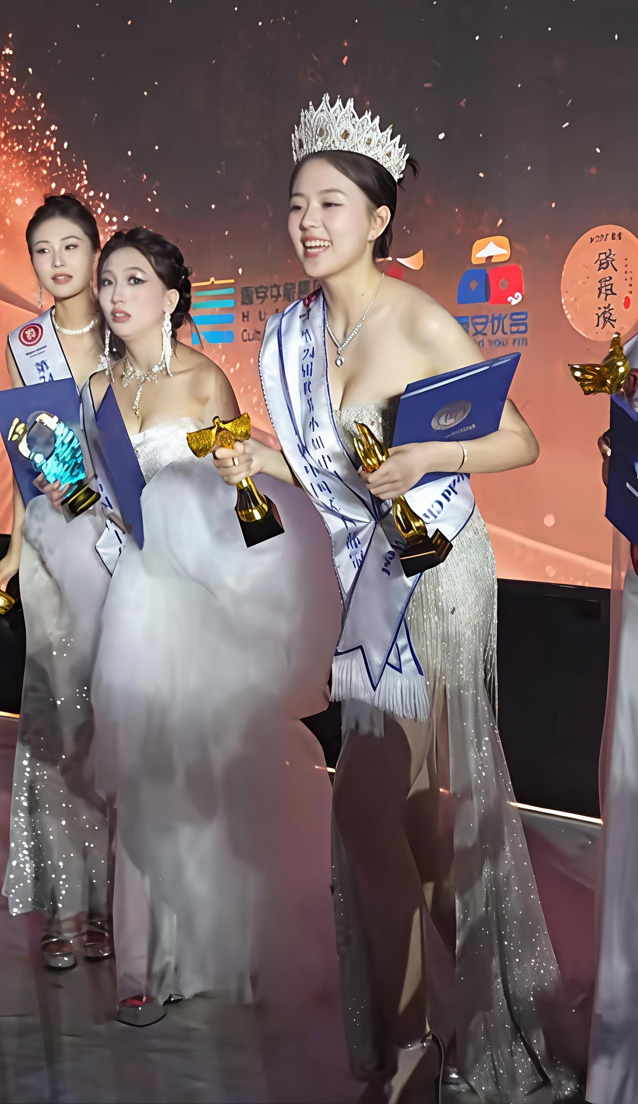 刘世欣，世界小姐中国区总决赛西部冠军，最受媒体欢迎奖。来自广西玉林博白县的客家女