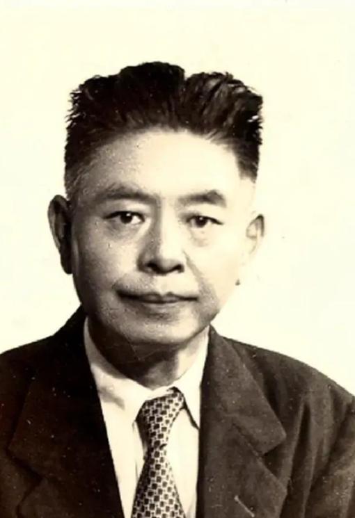 1968年，北大宿舍，一位77岁的老人上吊自尽，他不是普通人，是跟叶企孙齐名的物