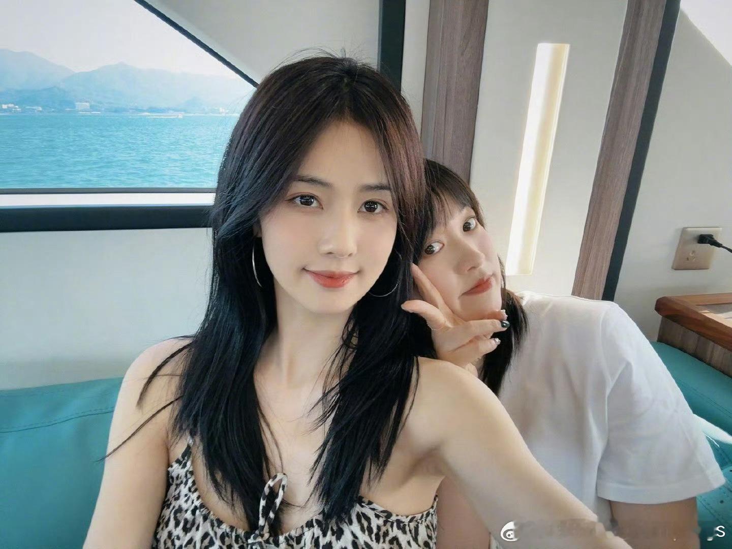 白鹿曾舜晞梁永棋陈鑫海一起去玩了谁也别拉我，我女这么美，我得赶紧去🥝预约了白鹿
