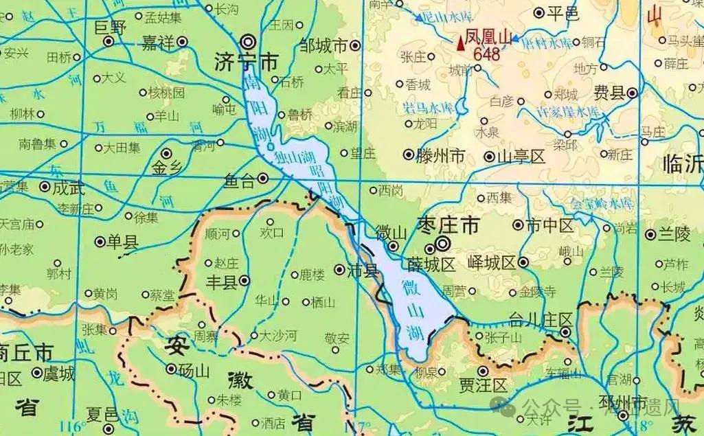微山湖跨湖大桥，为什么选址放在二级坝北侧，而不选择微山县城直通沛县南环路？
 
