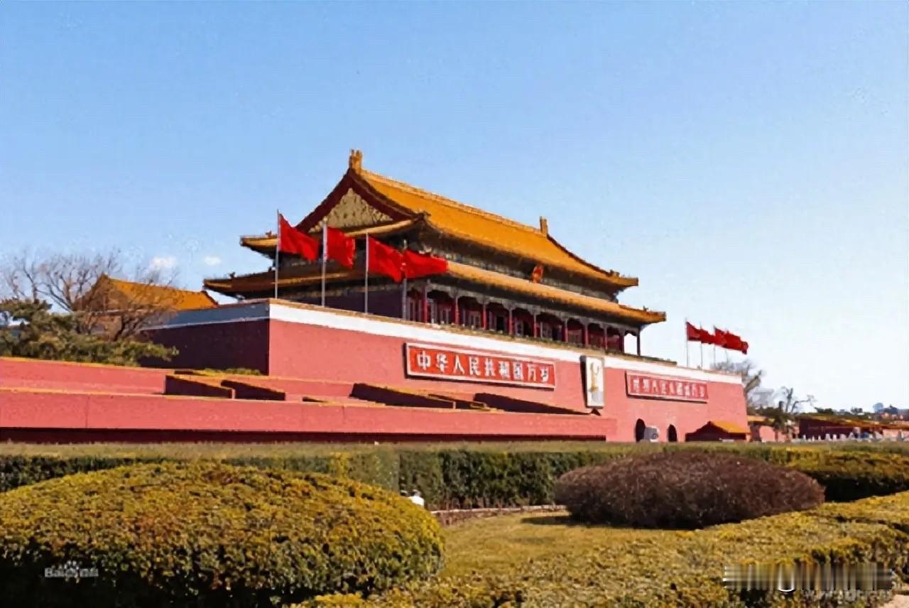 回顾中国解放战争的尾声，1949年新中国成立初期，解放台湾成为重中之重。当时，刚