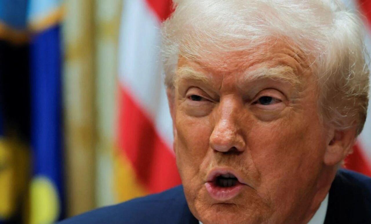 【特朗普：乌克兰战争是一团糟，难以解决】

在华盛顿召开内阁会议之前，唐纳德·特