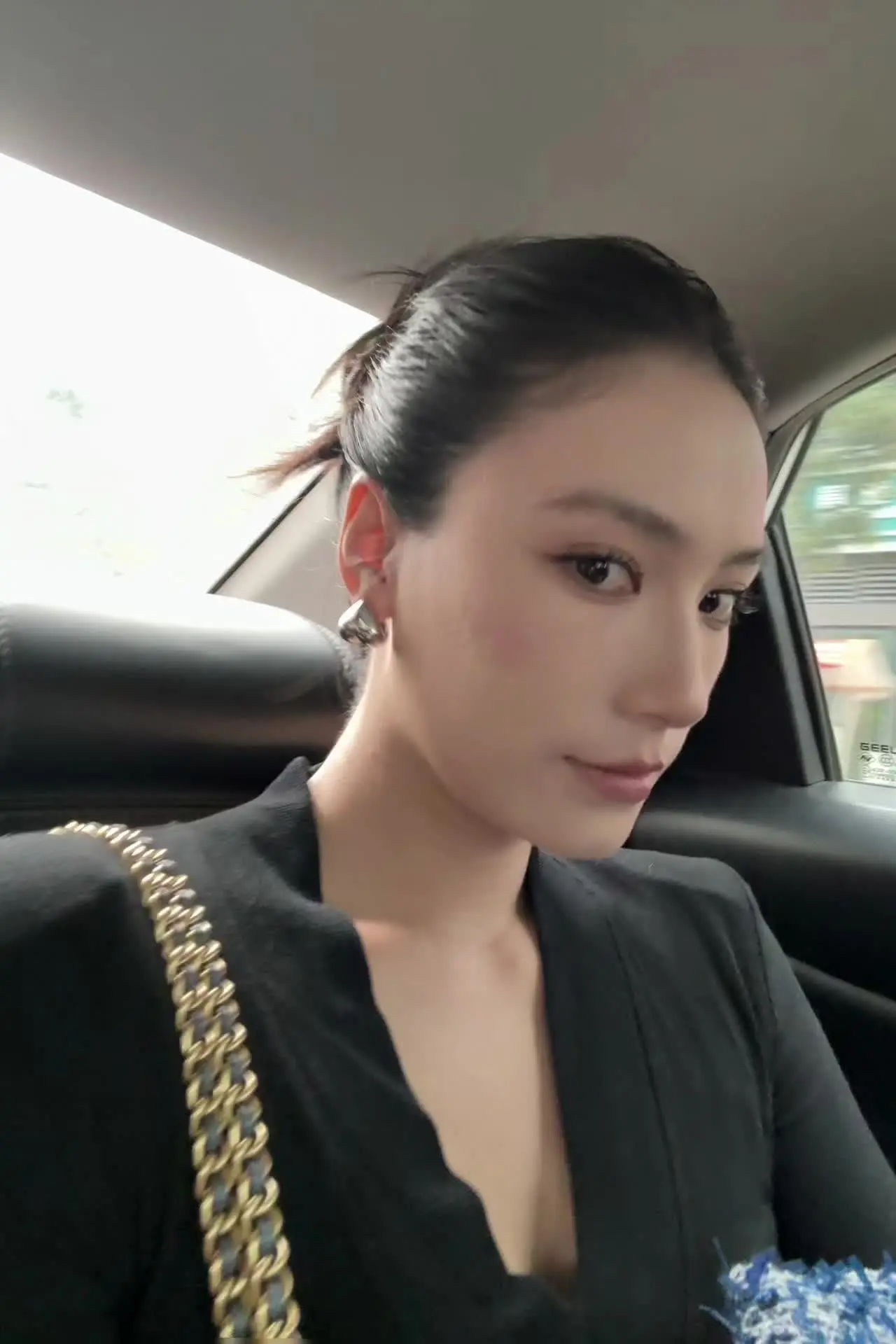 朋友说那天很妈感了