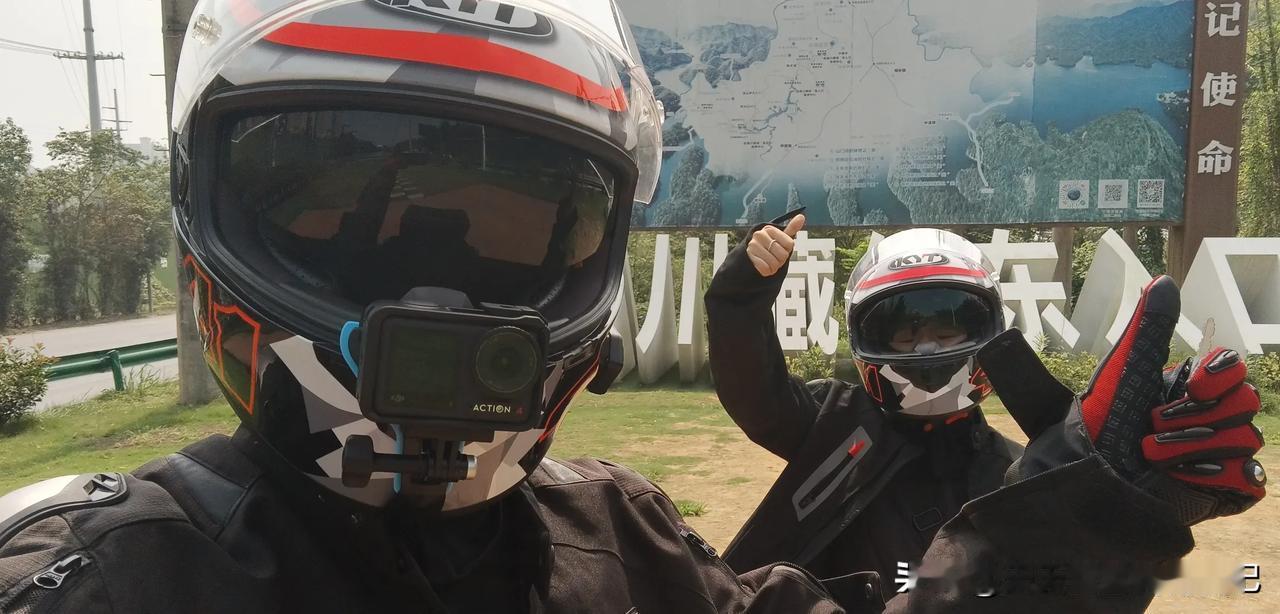 #最难忘的一次旅游#两人一车摩托骑行皖南川藏线。