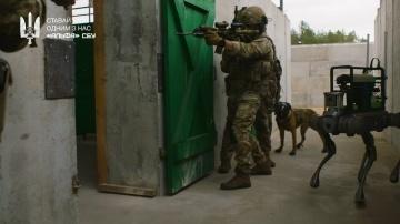 乌克兰国家安全局特种作战中心“A”的宣传片中，出现了一只来自东方的Unitree