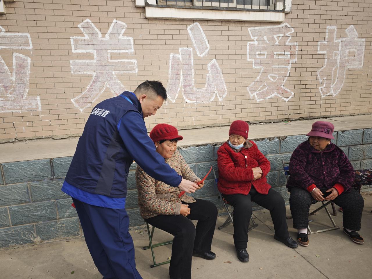 人到老年最值得炫耀的是什么? 人到老年，很多人爱炫耀子女出息、过去辉煌，可这些真