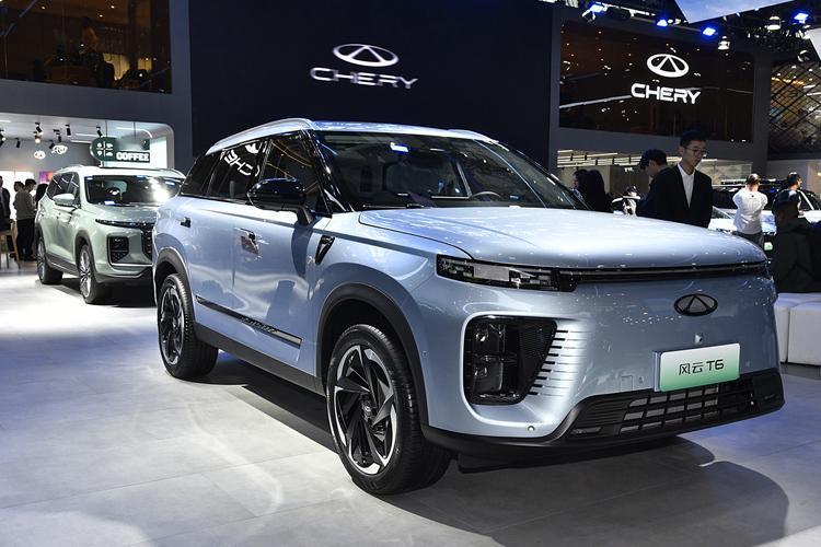 继续A8、T9之后，奇瑞风云系列第三款插混车——风云T6正式上市，该车标配120