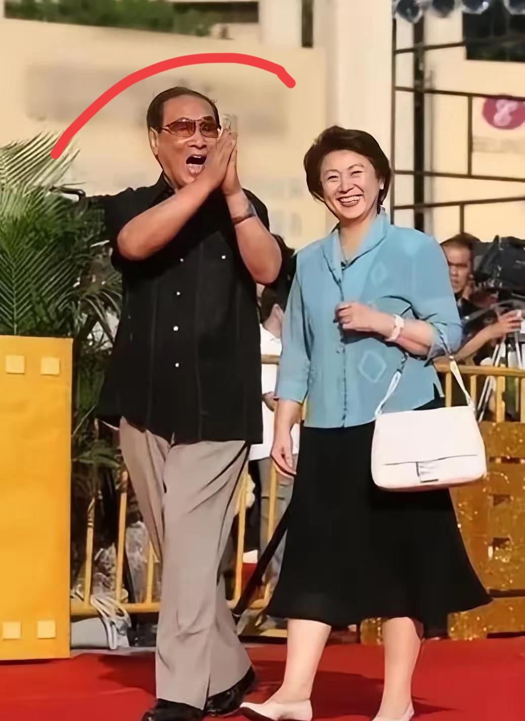 我打赌，你能一眼认出这位老戏骨的，你的眼光肯定很独到，一定是骨灰级影迷了。