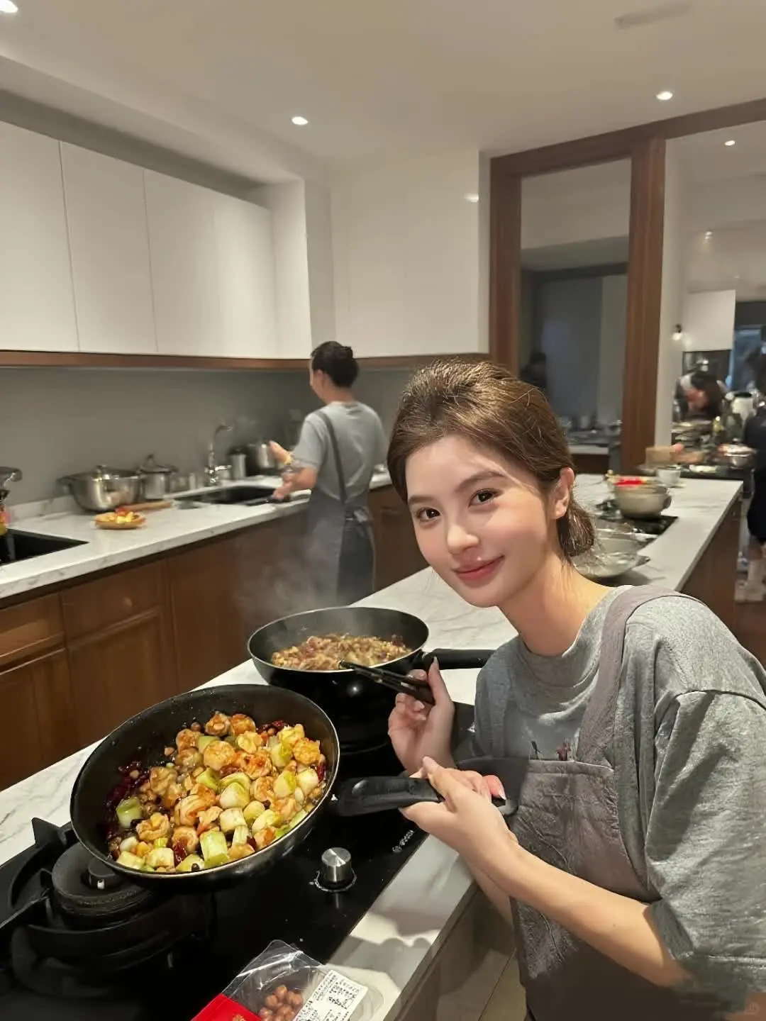 永远太远了 明天陪我吃个饭吧