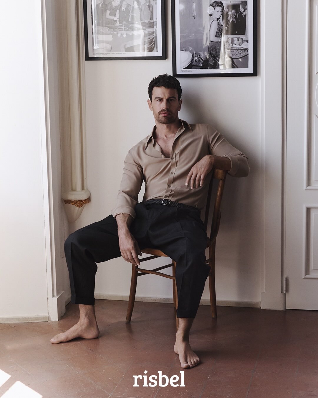 Theo James 西奥詹姆斯 为Dolce & Gabbana Light 