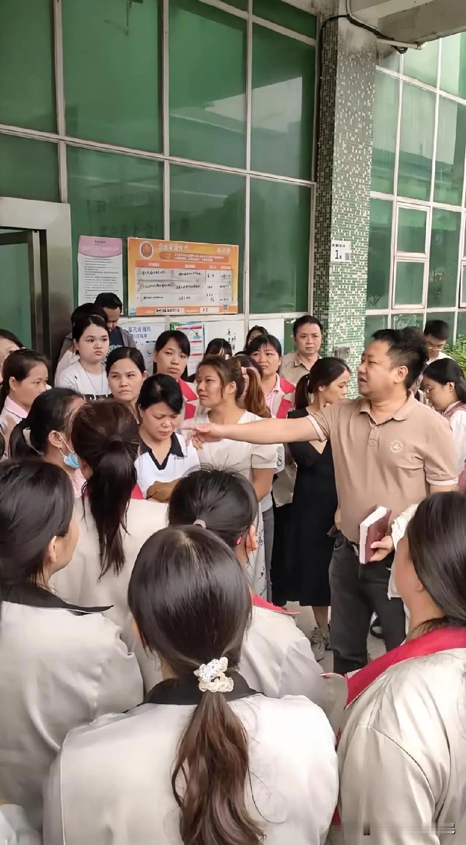 深圳市宝安区，芙蓉工业区，资嘉科技老板发不起工资。拖欠员工工资2个月，转移资产，