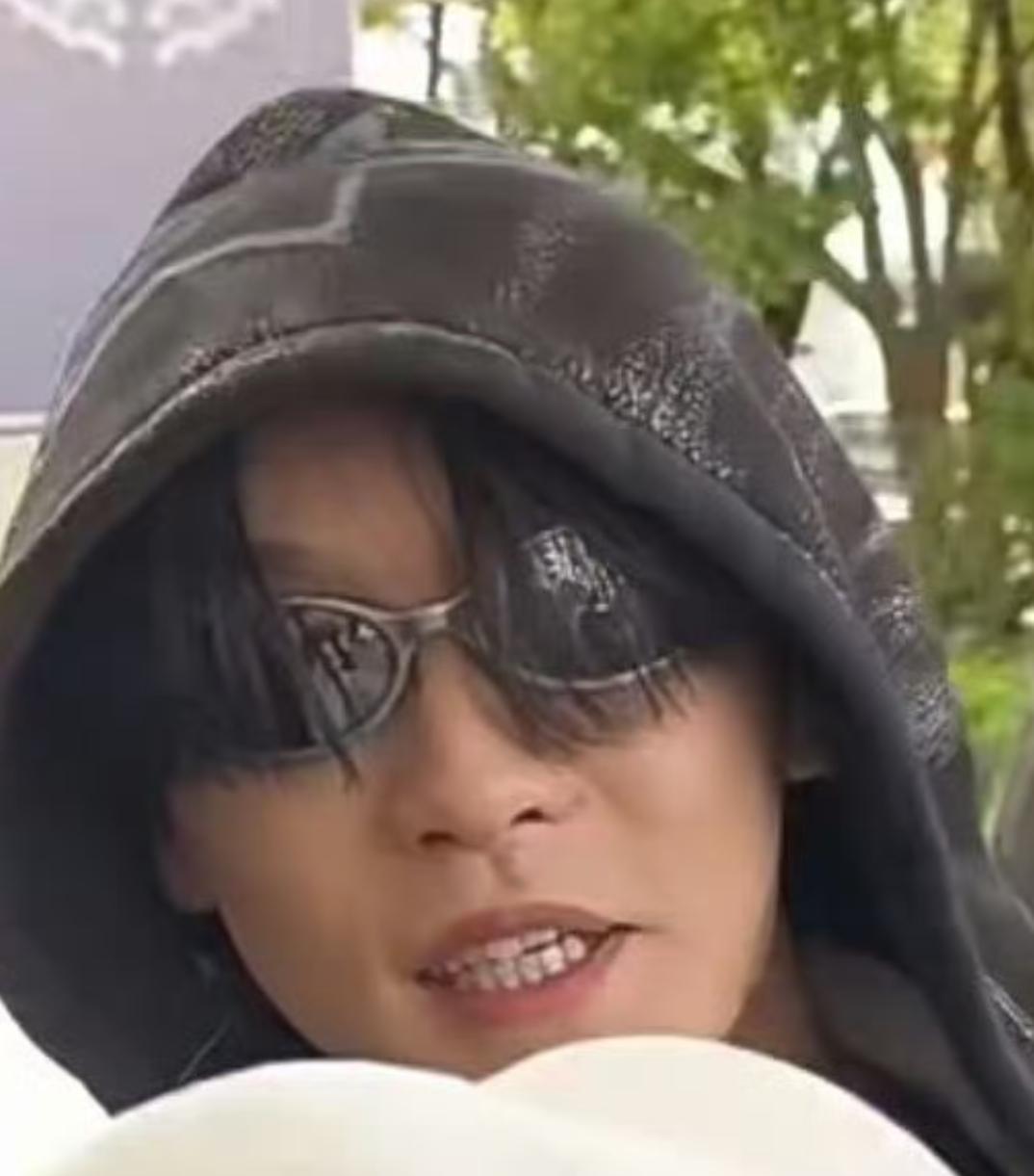 曝田栩宁抽烟如何评价禁烟场所当众抽烟的明星？ 