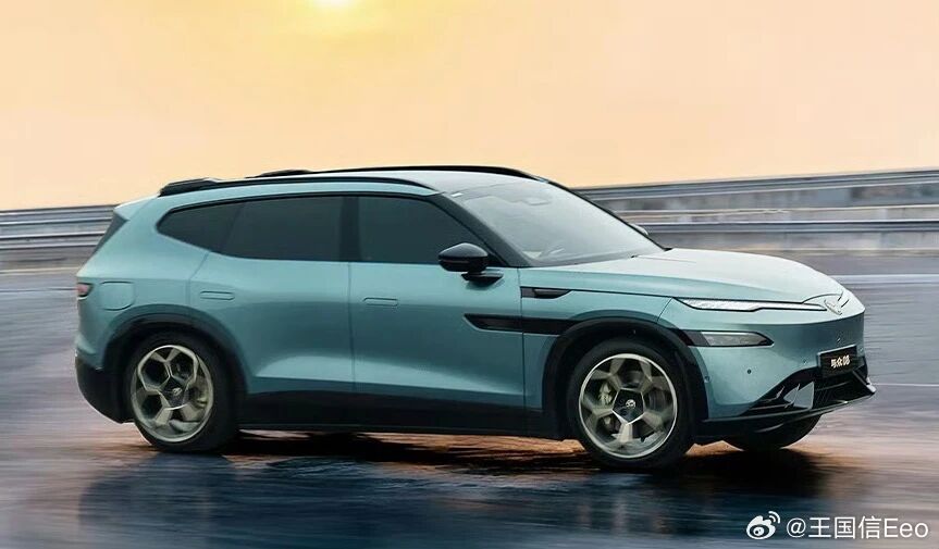 大众小鹏首款联合开发车型量产这款车去年已经看过实车了。结合公开信息，简单说一下。