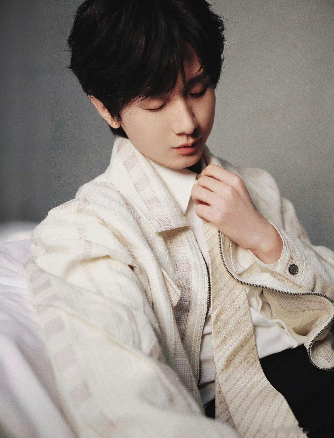 成毅天地剑心cy成毅王权富贵你如清风，吹进我的世界，又如明月，照耀在我的身上。我