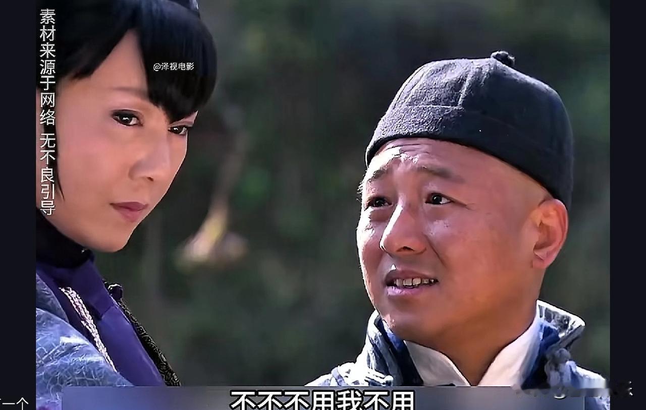 真正拦住一个恶徒的，往往不是拳头，而是眼泪。
他扯开玉米秆时，想的是征服。
老妇