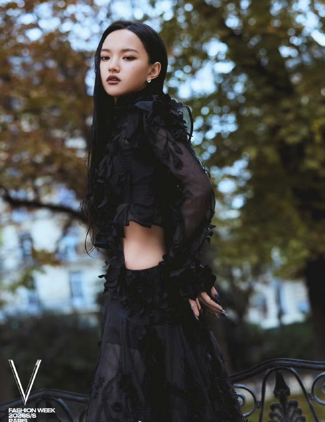 这居然是兰西雅从《追风者》里质朴的“假小子”春苗，到红毯上优雅大气的造型，青年演