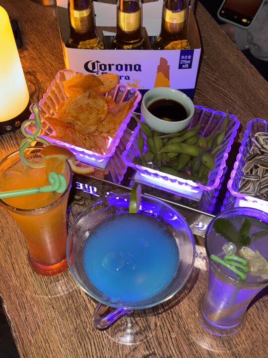 啊啊大理！！氛围好好！我能在这坐一宿😅