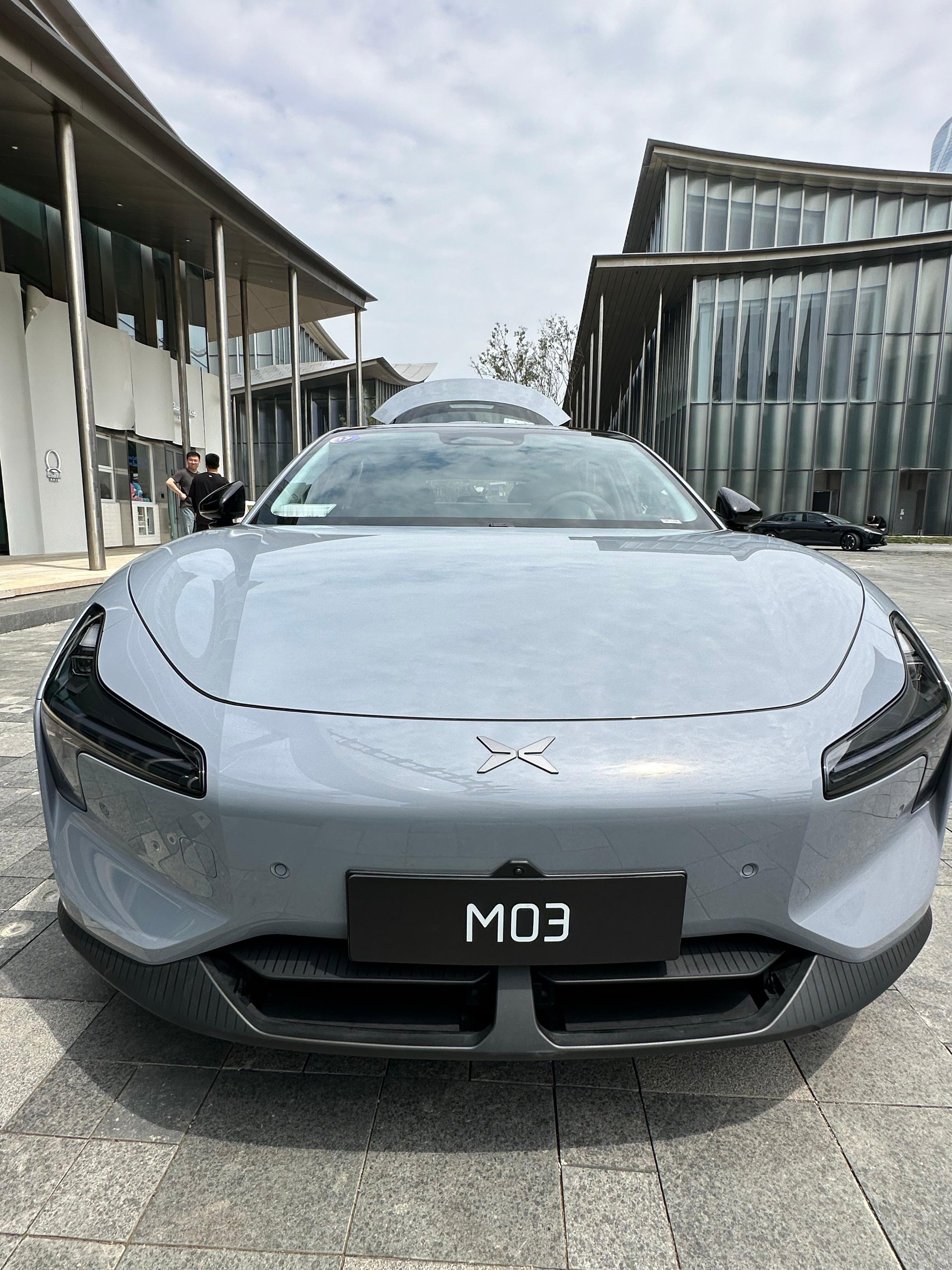 年轻人的第一台车怎么选？选择小鹏mona 就对啦～15万价位里，MONA M03