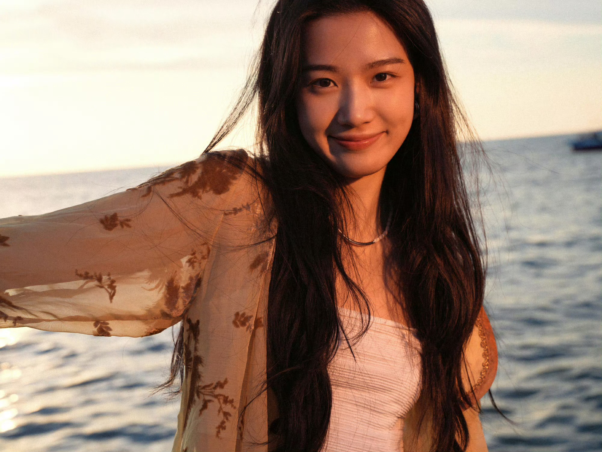 卢昱晓吹一吹海风卢昱晓海风大片卢昱晓海风大片，好美，真棒呀！ ​​​