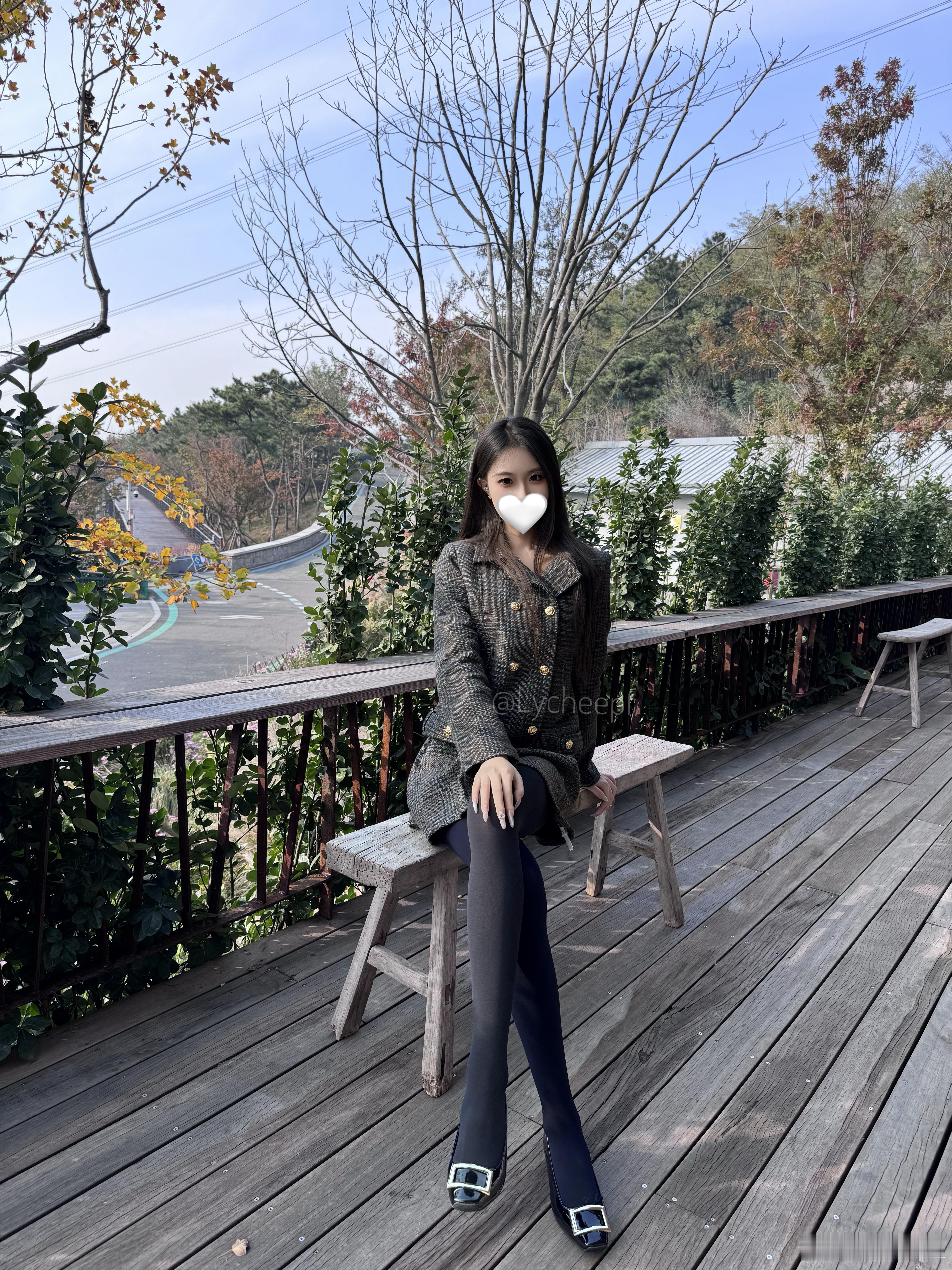 落叶是请柬 阳光是礼物泡芙lychee今天穿什么涞觅润丝olsilk