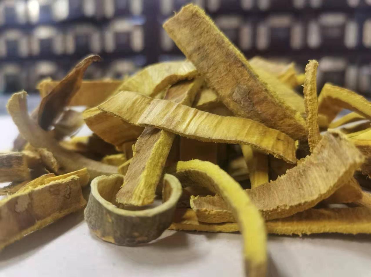 当患者坐了13个小时火车，只为治疗区区胆结石，我怒不可遏：这千年的中医，到底养活