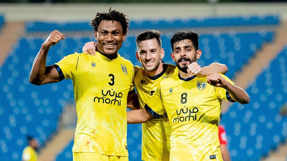 今日继续朝着好的方向出发！作品：登博思vs埃因FC    登博思坐镇主场，埃因F