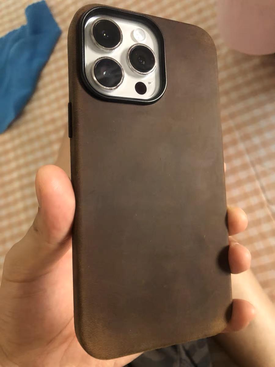 为啥最近两年越来越多人消费降级了？[笑哭][笑哭]换个手机壳就是台新手机，这还真