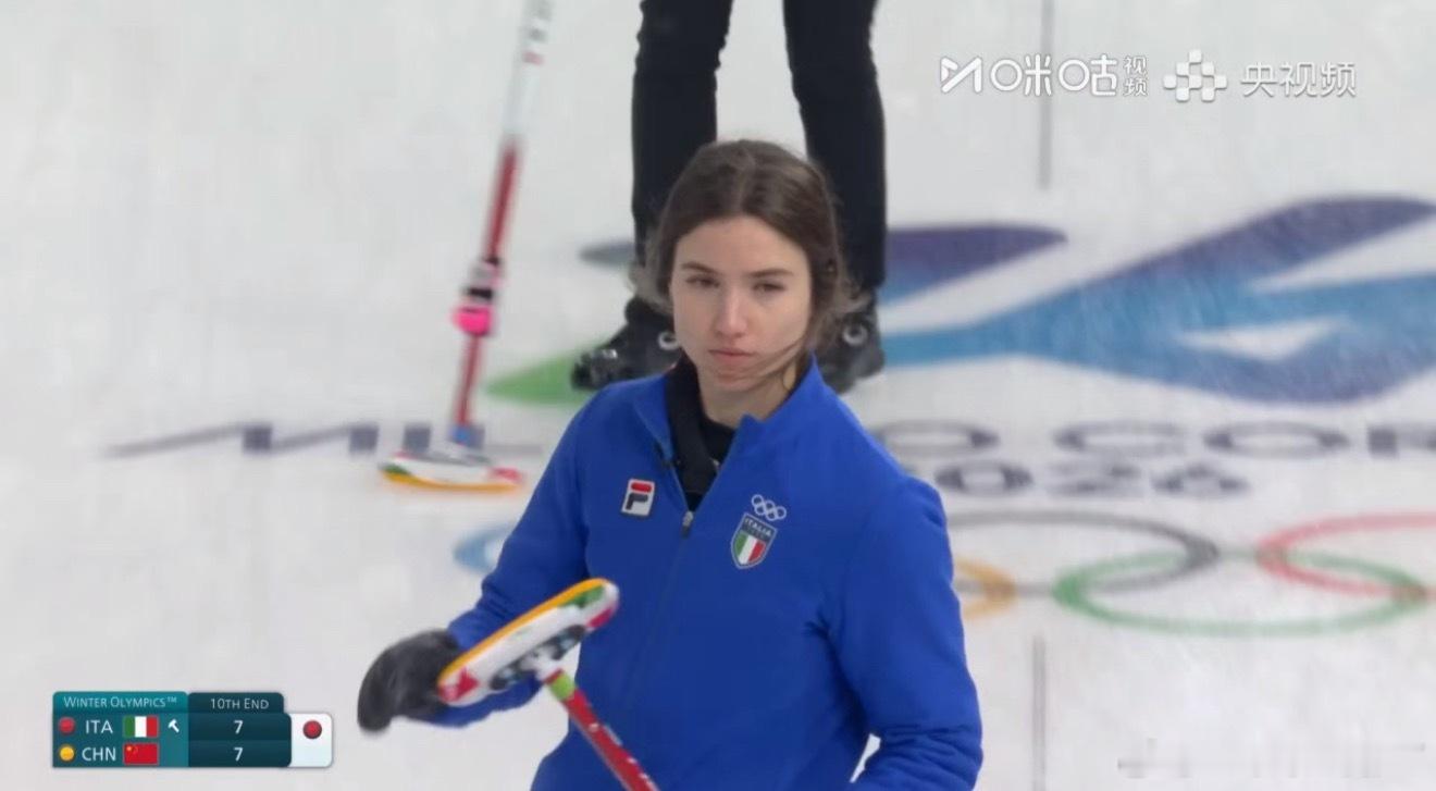 中国8-7意大利再次偷分成功（PS:意大利队的队长真漂亮呀我就喜欢这个调调）全民