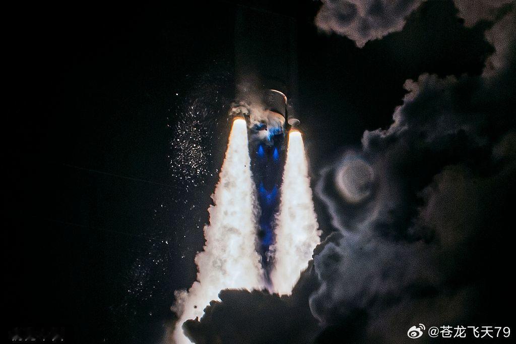 “与中国登月竞赛，美国一周遭受两次重挫”（观察者网讯）先是“游隼”月球着陆器发生