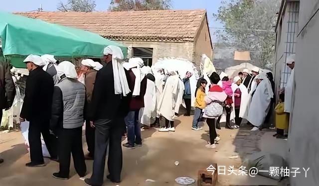 新的《殡葬管理条例》将在2026年3月30日正式实施，这是国务院发布的官方新规。