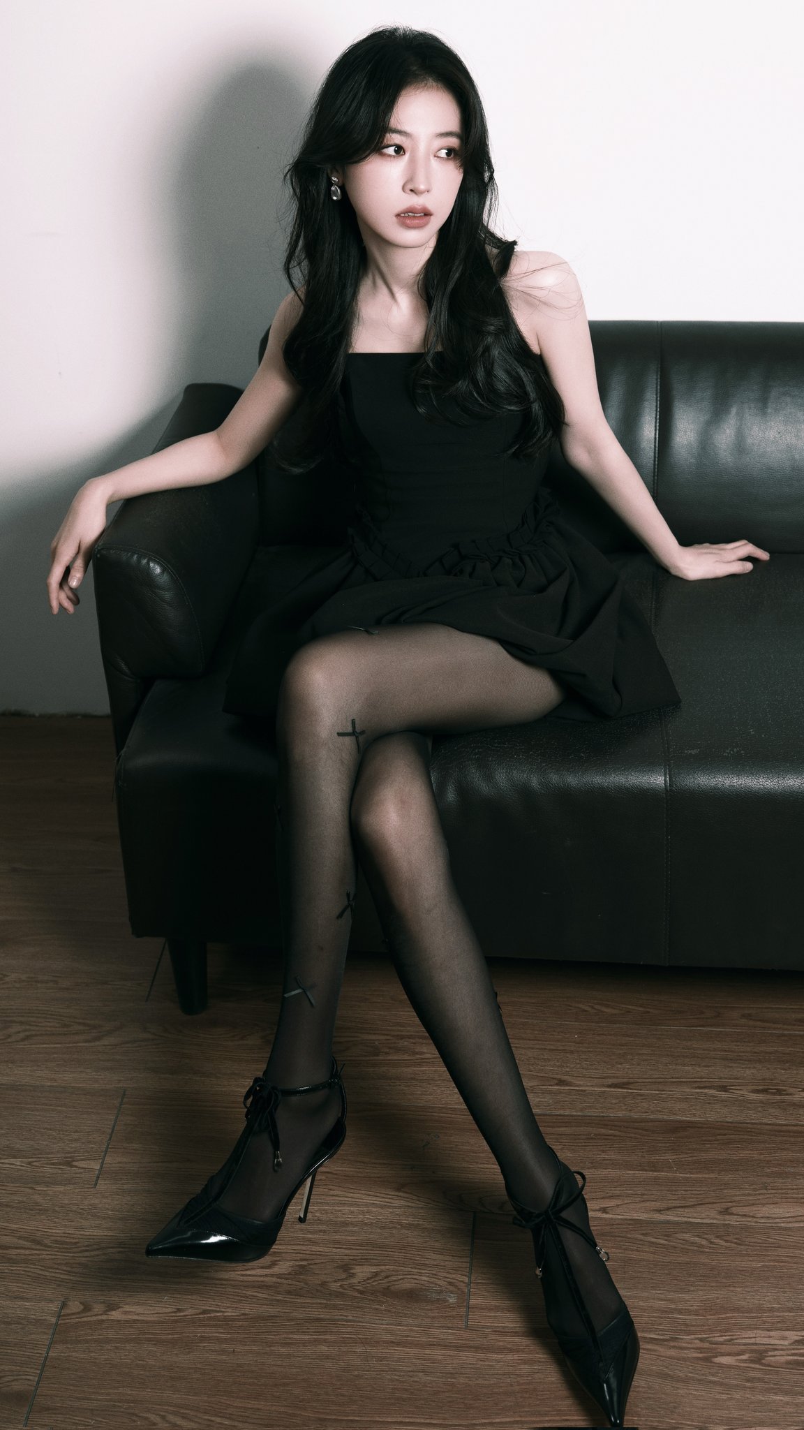 周雨彤最近也是爱的不行，太棒了