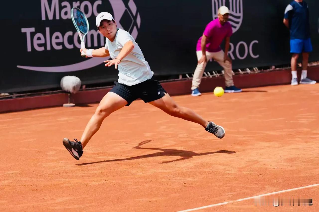 白卓璇无缘WTA250🇲🇦拉巴特女单八强!刚结束的一场女单第二轮比赛中，白卓