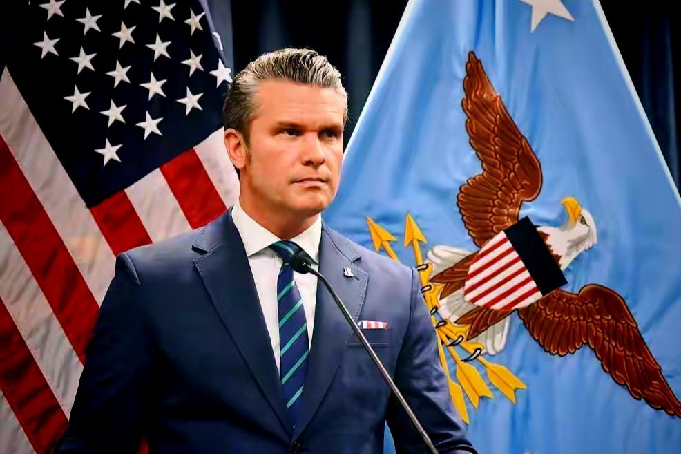 这下可真够伊朗受的了。美国那边刚放话，说要给伊朗来一波“最狠的”。

说话的是美