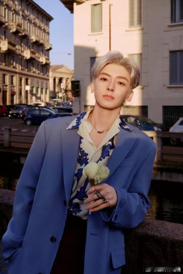 侯明昊杨无间 侯明昊与杨无间在《碧血蝉》中的表现值得期待，这对怪侠天团的组合，简