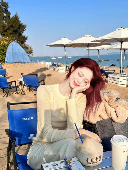 女大学生做完光子嫩肤后 皮肤这样了…