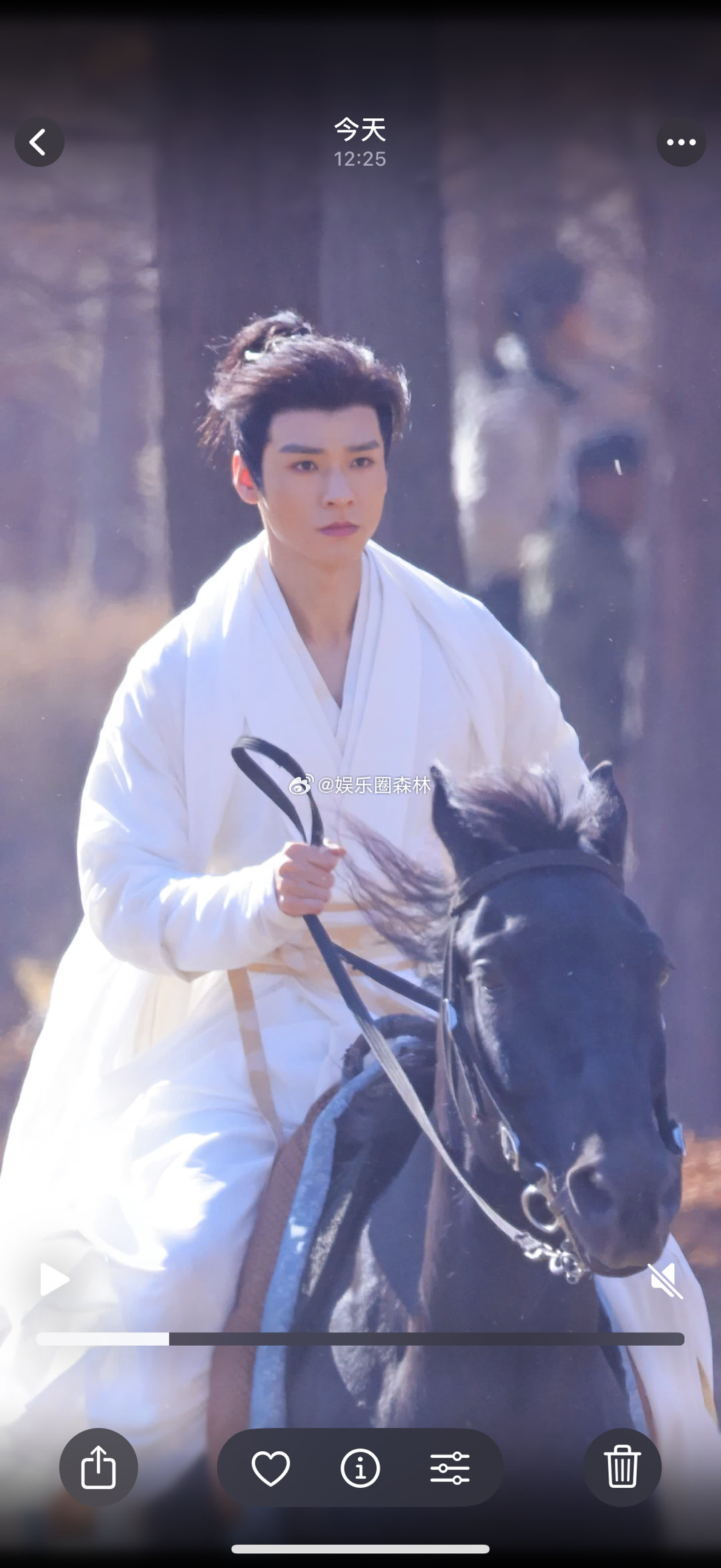 龚俊新衣服骑马狂奔超级酷龚俊龚俊