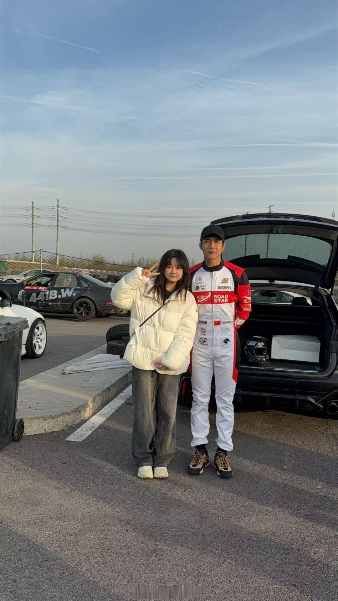 博主评韩东君真人反差最大  博主说韩东君一点大明星的架子都没有  原来想象中酷盖