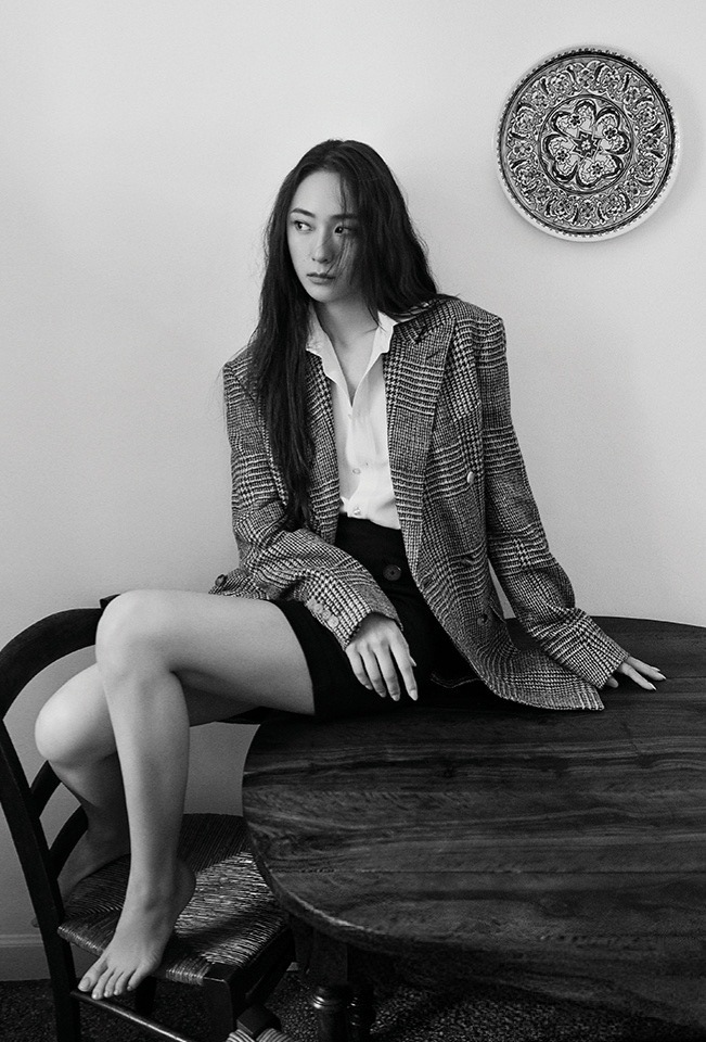 郑秀晶  郑秀晶这大长腿