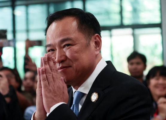 泰国新总理刚上台，就跟中国搞了个大动作，解放军直接开进友邦
阿努廷，这位刚刚上任