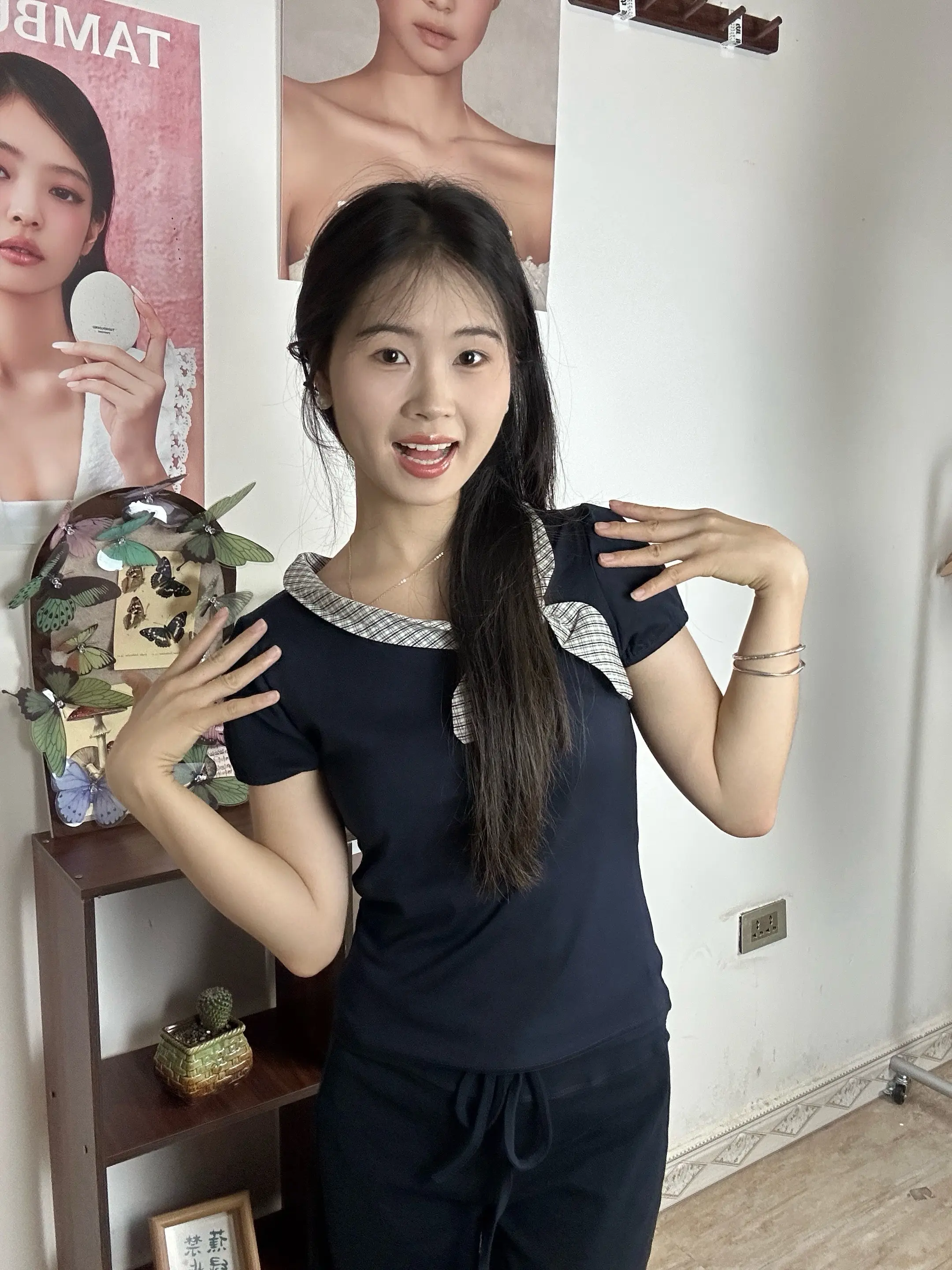 感情有什么好讲的，谁给你钱谁就爱你，谁给你时间，谁就在乎你，谁给你解决...