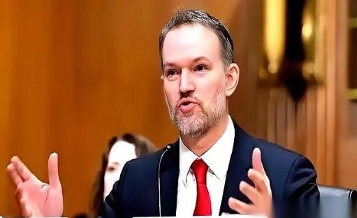 美国拉着50多个国家，想逼我们交出稀土，我们同意了，暂停出口管制，但就在4月9号