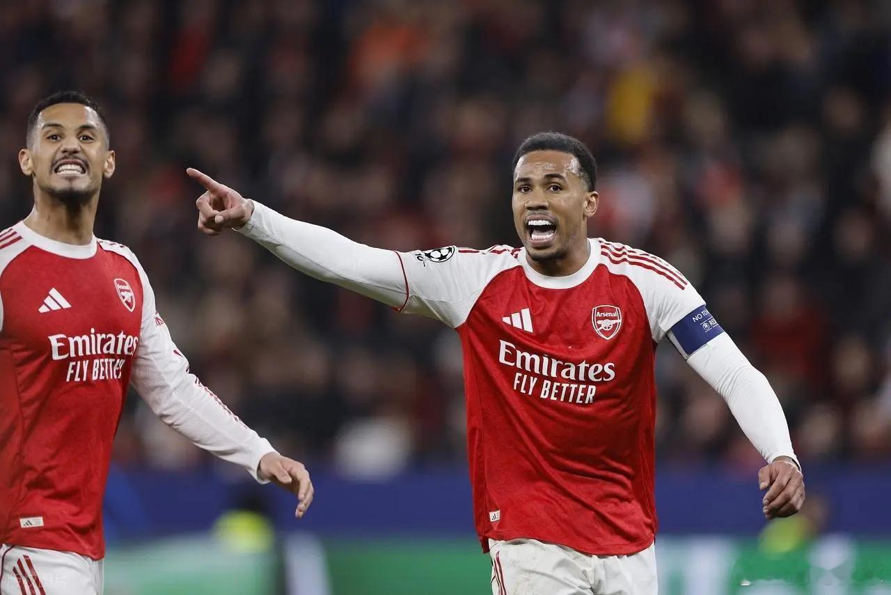 欧冠：阿森纳2-0完胜勒沃库森，总比分3-1晋级八强，连续三年跻身欧冠八强北京时