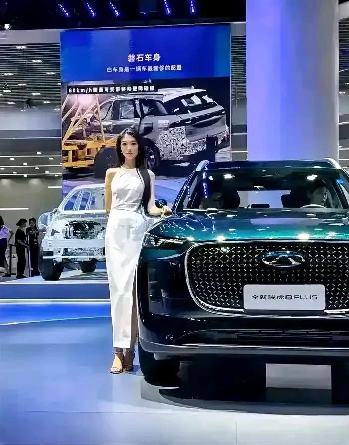 听我一句劝，买SUV不纠结：
1、100万——仰望U8
2、50万——问界M9