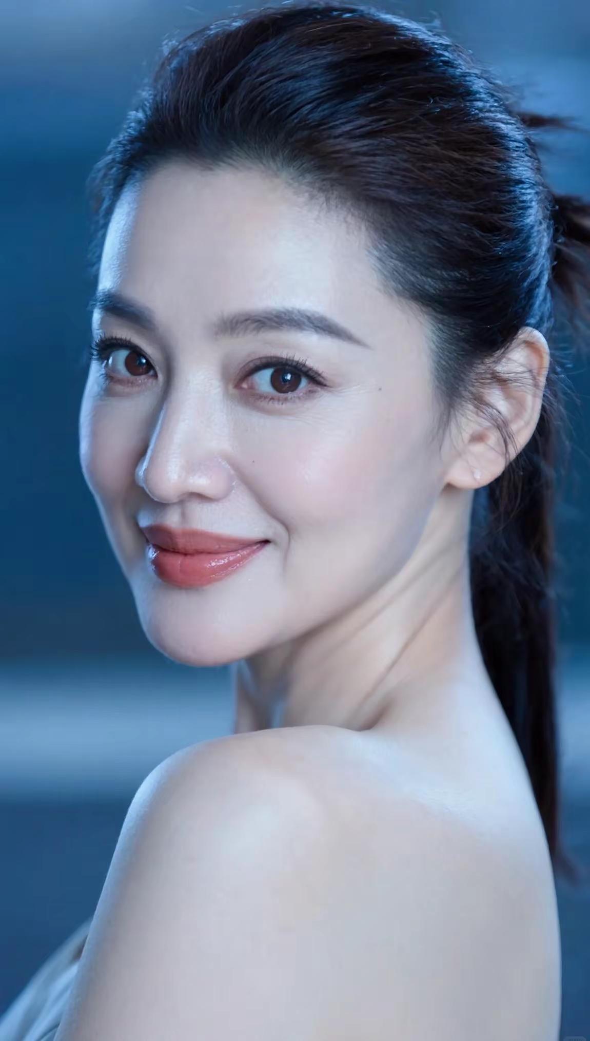 山高水阔我们都先往前走。