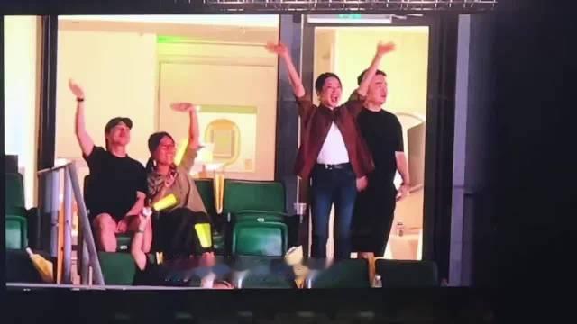 郭麒麟 李雪琴 现身毛不易北京站演唱会现场🎥

#一分钟视频创作季#