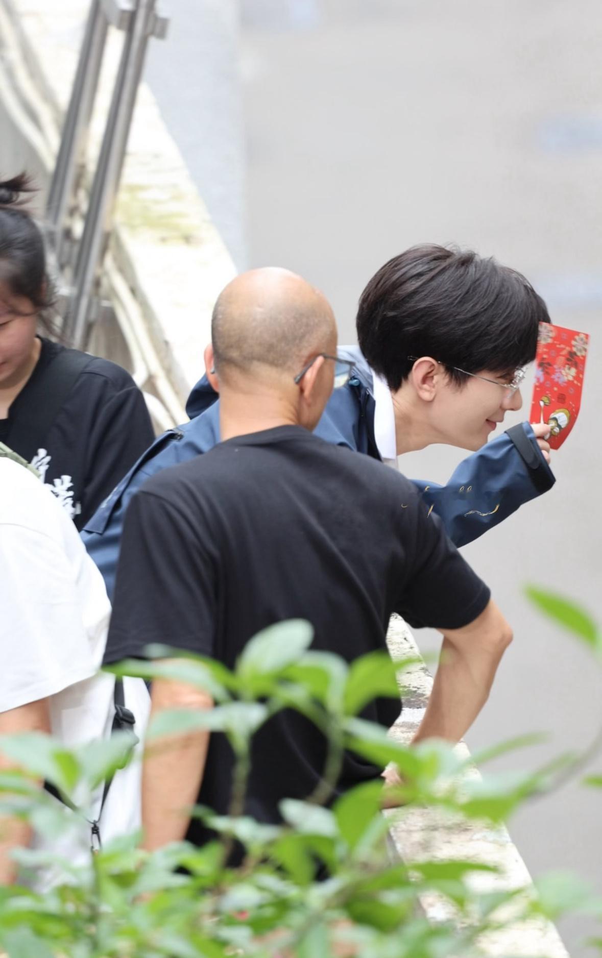 狩谎开机🧧，要给果果们看看开机乳🐖，要给果果们看看幸福了，果果们成毅林彦廷