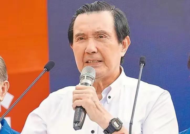 【为了国民党马英九也是拼了，自己自费大版面广告，呼吁“集中选票”！】
近日马英九