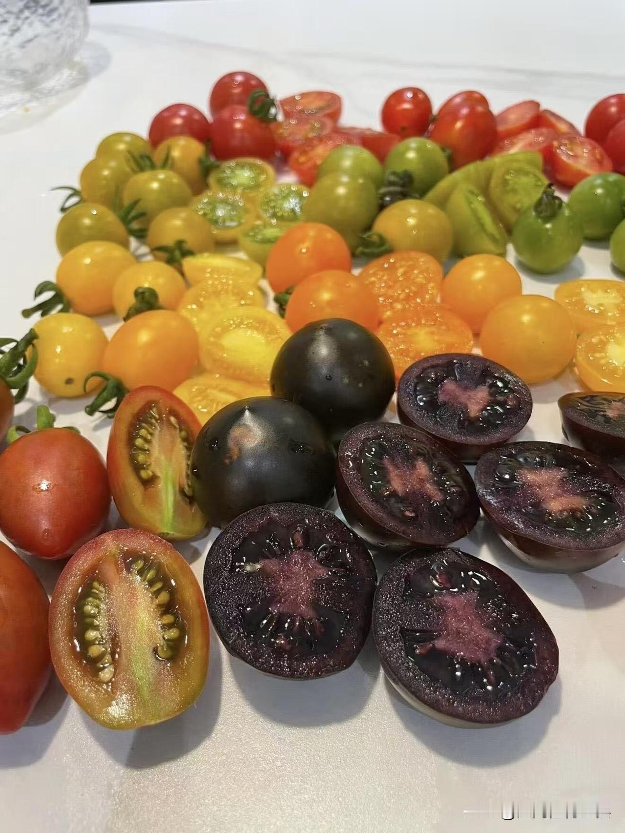 “有些事不用试探，感觉不对劲就是不对劲.
       直觉是前兆，细节就是答案